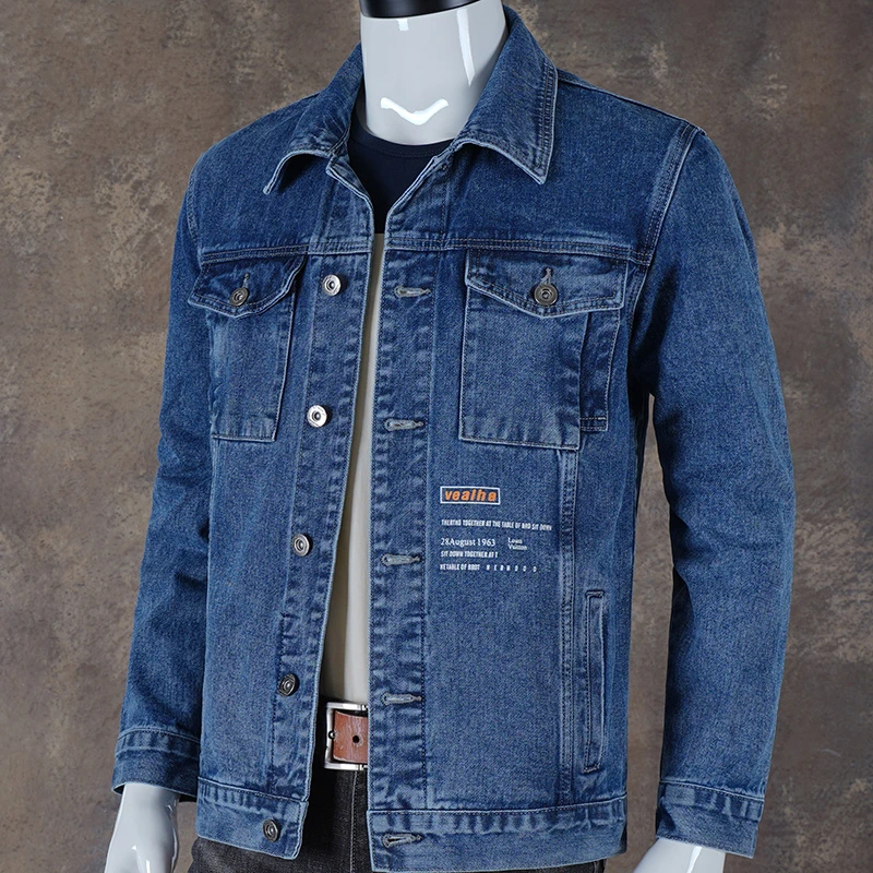 

Новая мужская свободная джинсовая куртка, осенне-зимняя, в корейском стиле, модная, больших размеров, рабочая одежда, устойчивая к грязи и износу.