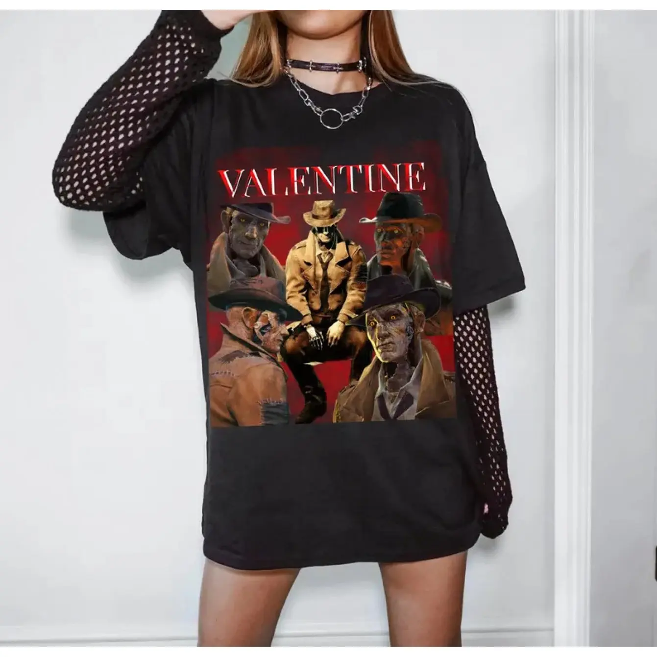 

Valentine's Day Retro Game Pattern T-shirt Nick Valentine Black T-shirt Suitable for Men and Women Casual Wear Bohemian Style