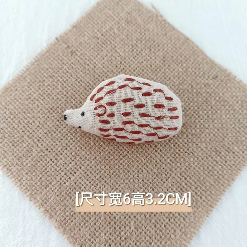 Brooch Forest Style Hand Embroidered Fabric Animal Bear Rabbit Hedgehog Horse Doll Women Accessory Multicolor Lightweight