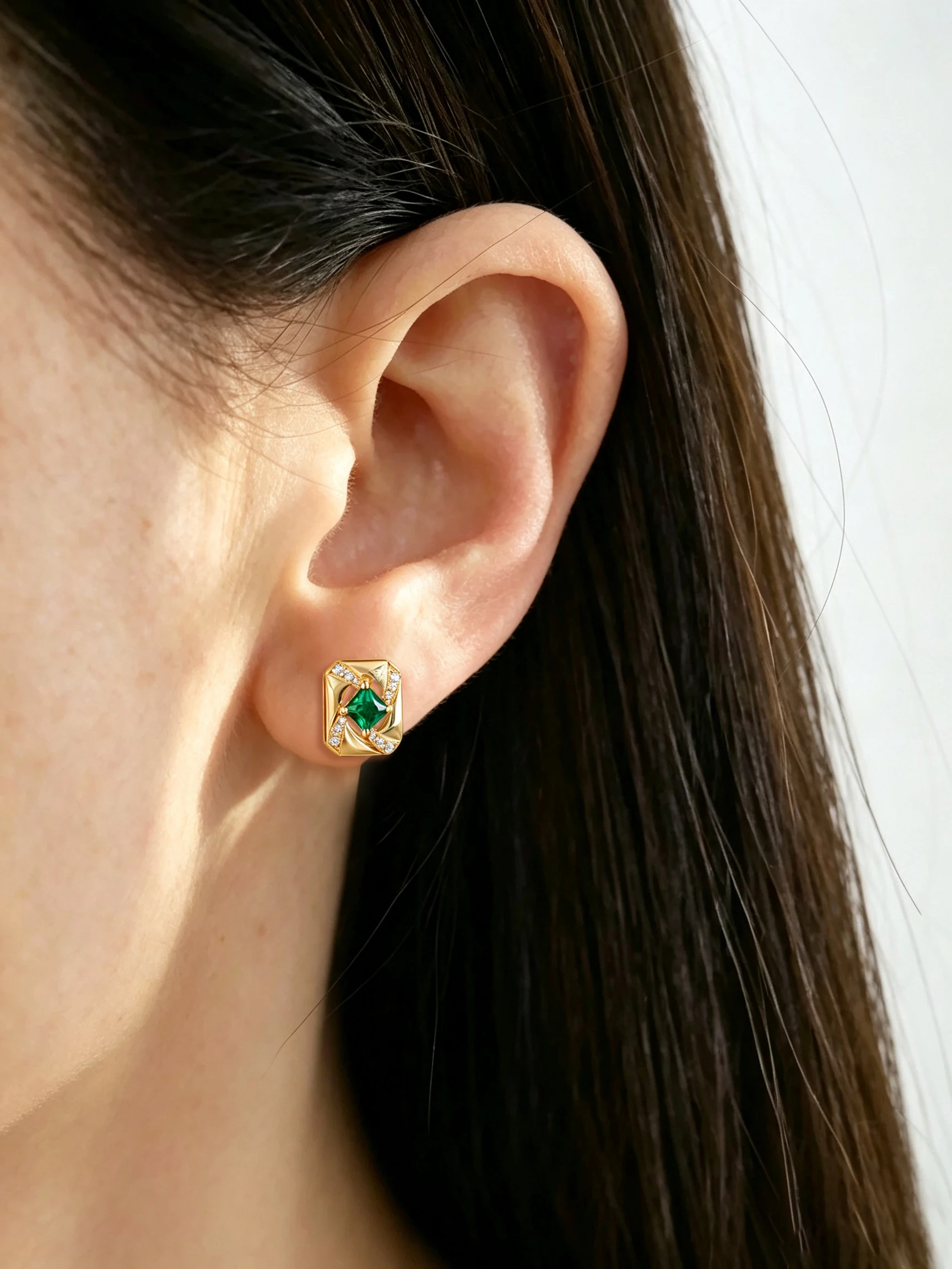 HFE Moissanite & Lab-grown Emerald Stud Earrings 925 Sterling Silver for Women Square Studs Party Wedding Luxury Jewelry Gifts