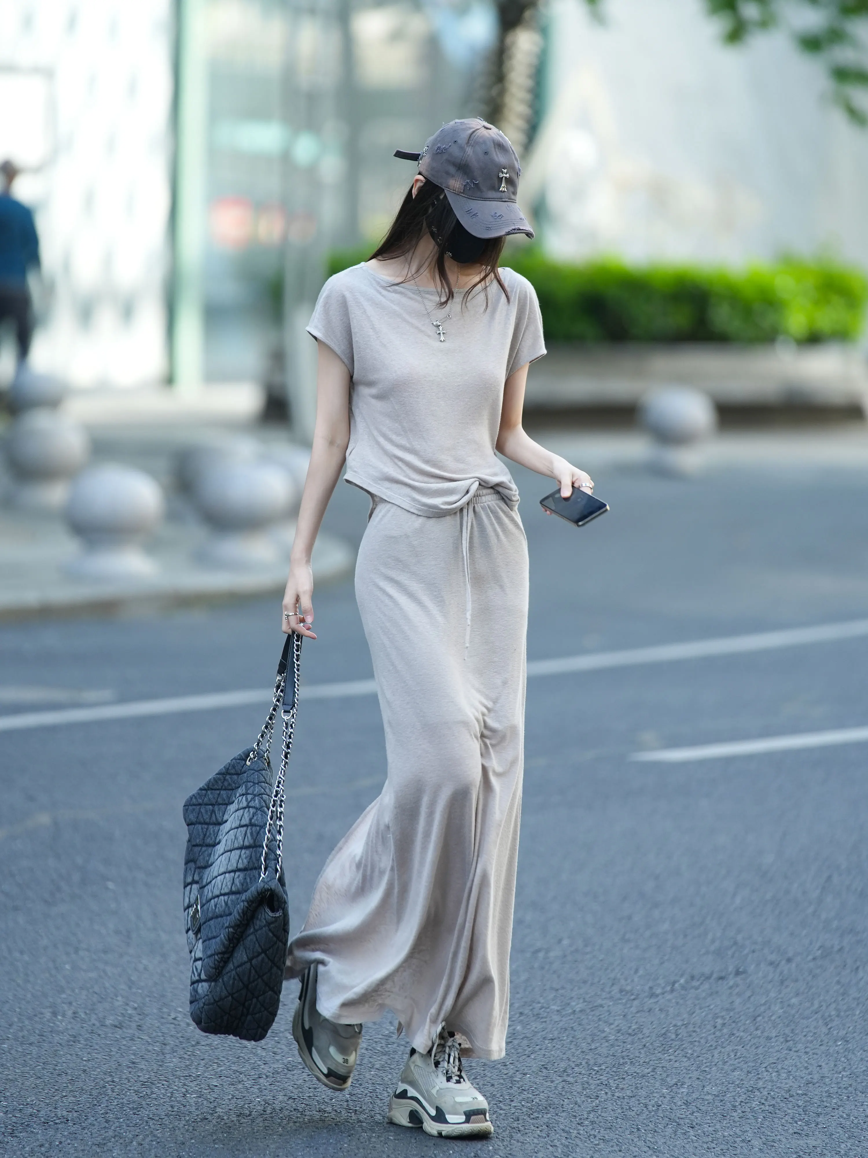 

Luna7xi Women's Summer Short Sleeve Outfit Half-length Slit Skirt Set Commute Style Fashionable Two-piece Ensemble