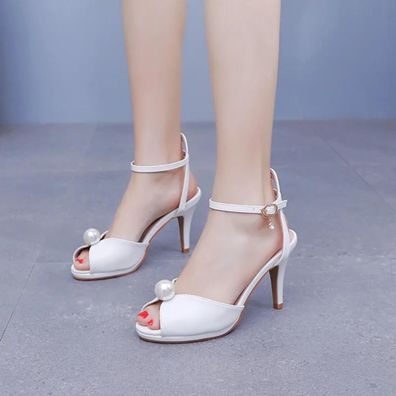 

New Fashion Summer 8CM Peep Toe Pearl Buckle Strap High Heels Women Large Size Thin Heels Sandals Banquet Dress Wedding Shoes