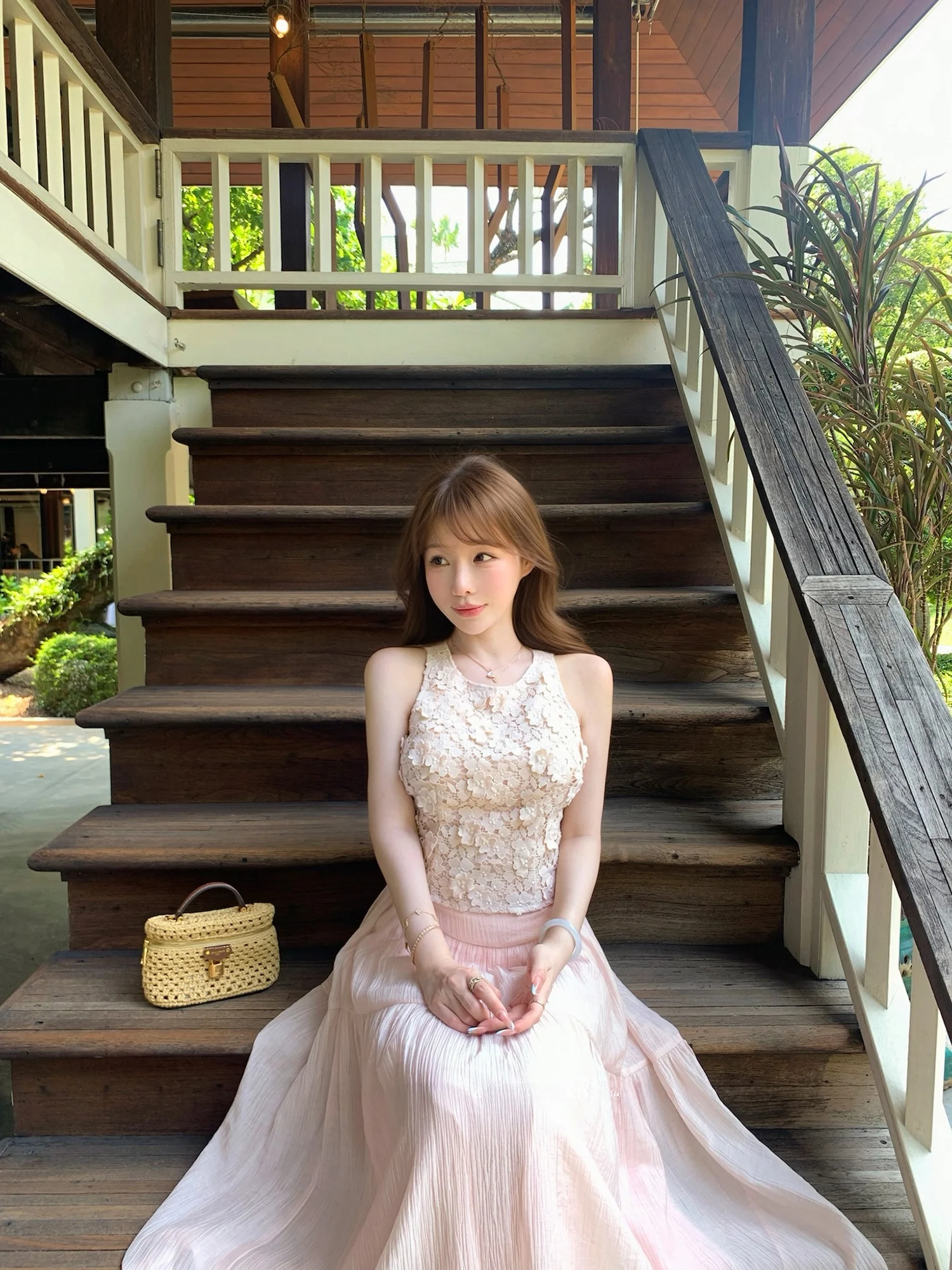 

Lukira Pink Embroidered Heavy Work Sleeveless Vest Thin Long Skirt Women's Summer Two-Piece Set Fashionable Casual Date Wear