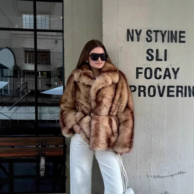

Women Faux Fur Coat Warm Lapel Thick Full Sleeve Jacket Casual Cardigan Loose Outerwear Elegant Furry Winter Streetwear
