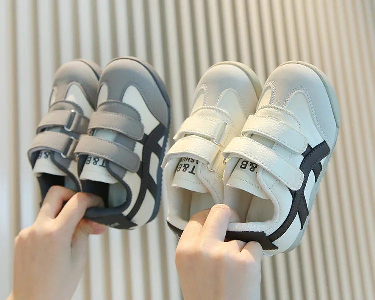 Kinder-Laufschuhe 2026 Herbst Neue Mode Lässige Gehschuhe für Babys Jungen Mädchen Atmungsaktive Weiche Kinder-Sportschuhe – Detail 2