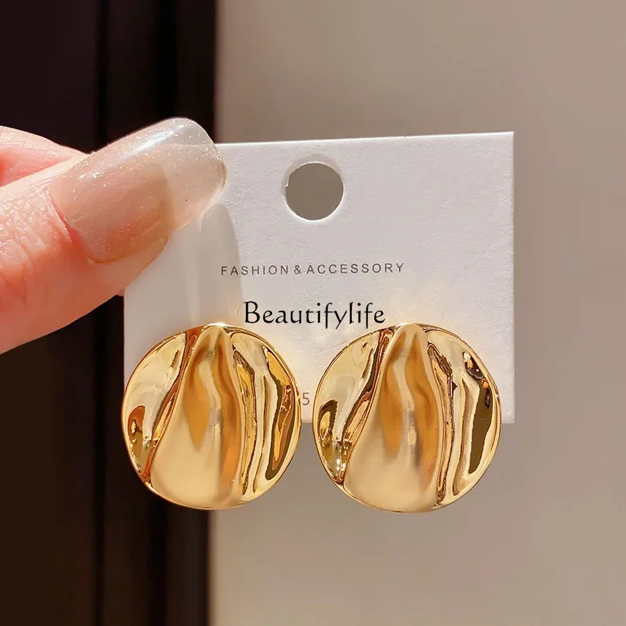 

European and American simple irregular pleated round stud earrings female retro golden temperament personality