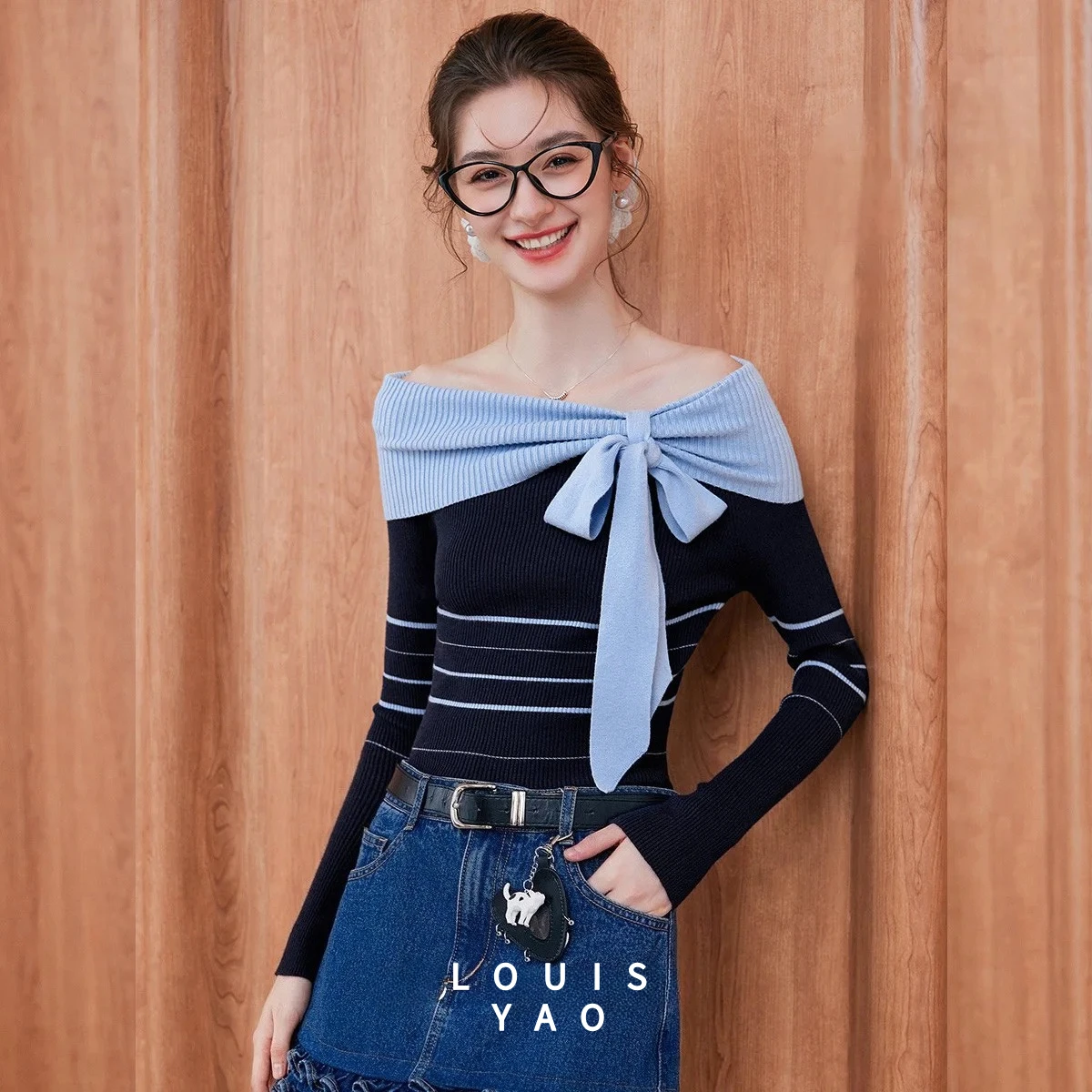 

LOUISYAO Gentle One-shoulder Fitted Pullovers 2025 Autumn Bow Tie Women's Knitted Sweater Contrasting Colors Knitted Tops