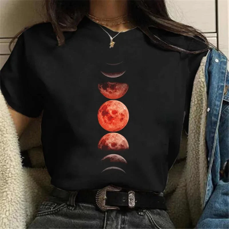 Księżyc modny nadruk Harajuku T-Shirt Plus Size kobiet Kawaii bluzki Anime lato krótkie rękawy w koszulki w stylu Casual estetycznej odzieży