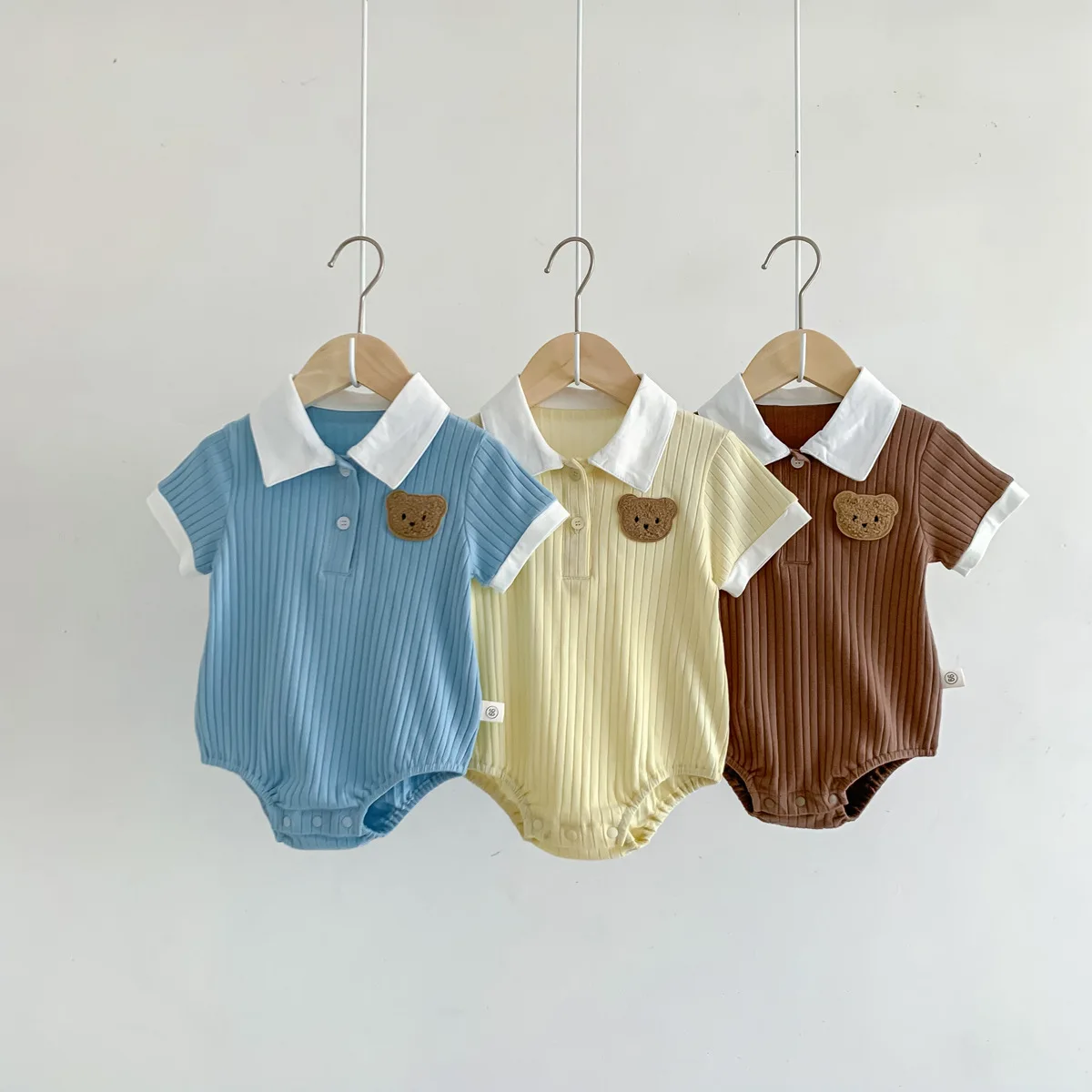 1688  Cute and Comfortable Baby Jumpsuit - Soft and Breathable Cotton Romper for Boys and Girls