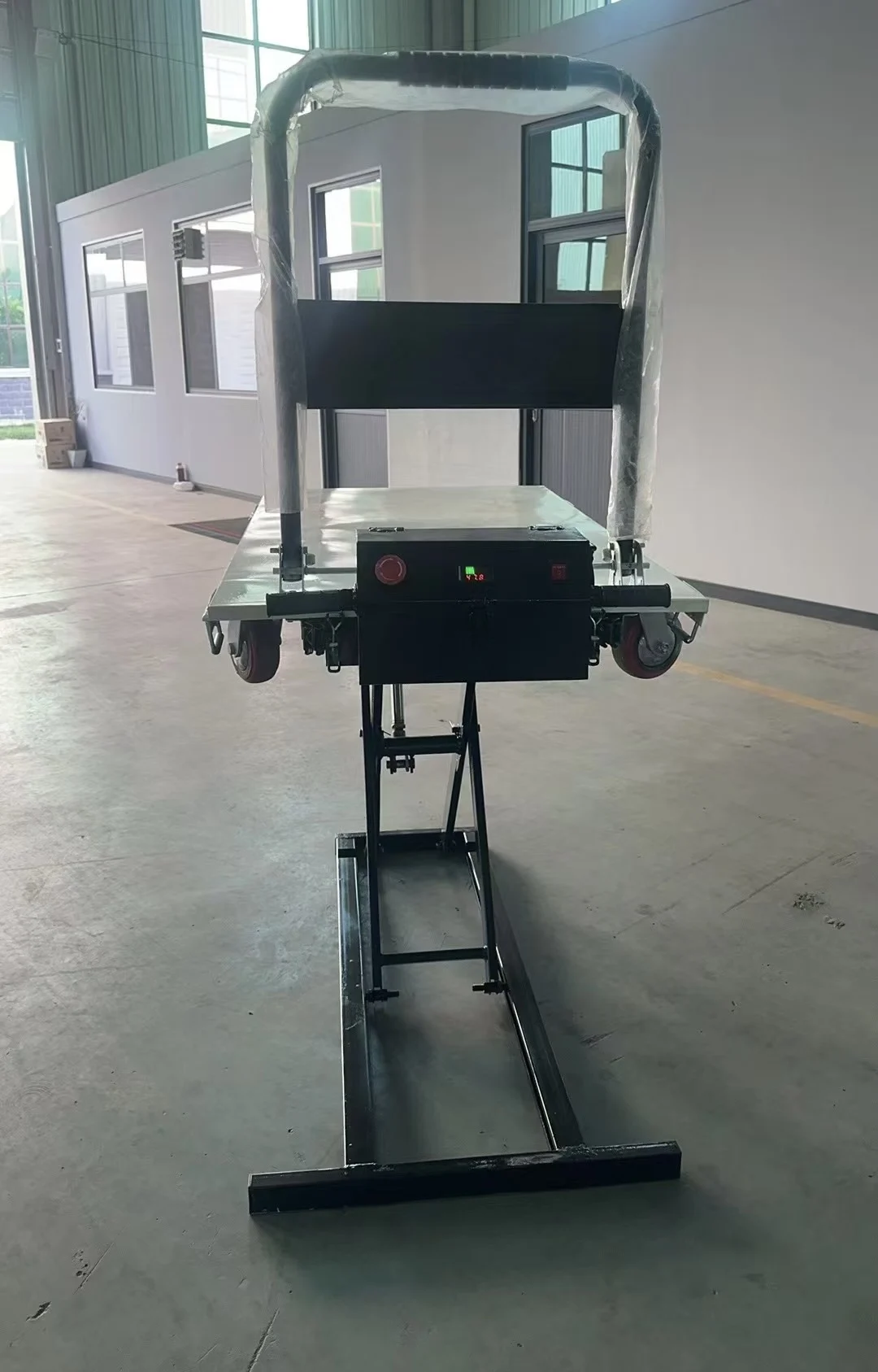 Hot Sale Electric Lifting Table Platform Scissor Hydraulic Cargo Lift Trolley Flatbed Truck Cart for Van Loading and Unloading