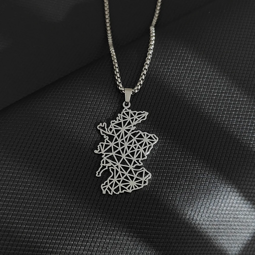 الفولاذ المقاوم للصدأ قلادة للنساء ، الاسكتلندي خريطة قلادة ، الرجعية العالم خرائط المختنق ، شخصية المجوهرات ، العرقية نمط هدية