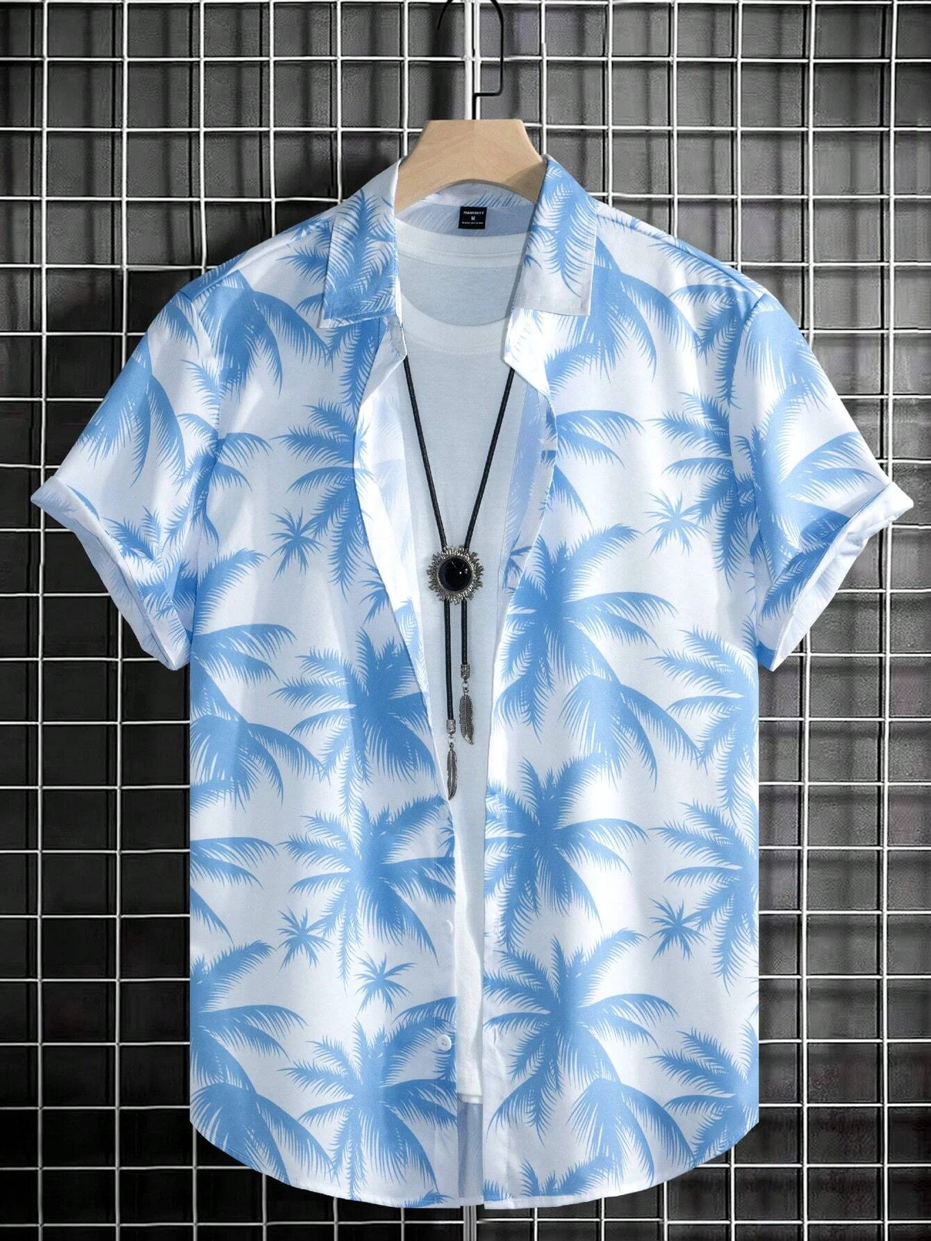 

Fresh Plant Pattern Men's Short-sleeved Button Lapel Shirt Summer Seaside Beach Vacation Hawaiian Style Casual Men's Shirt