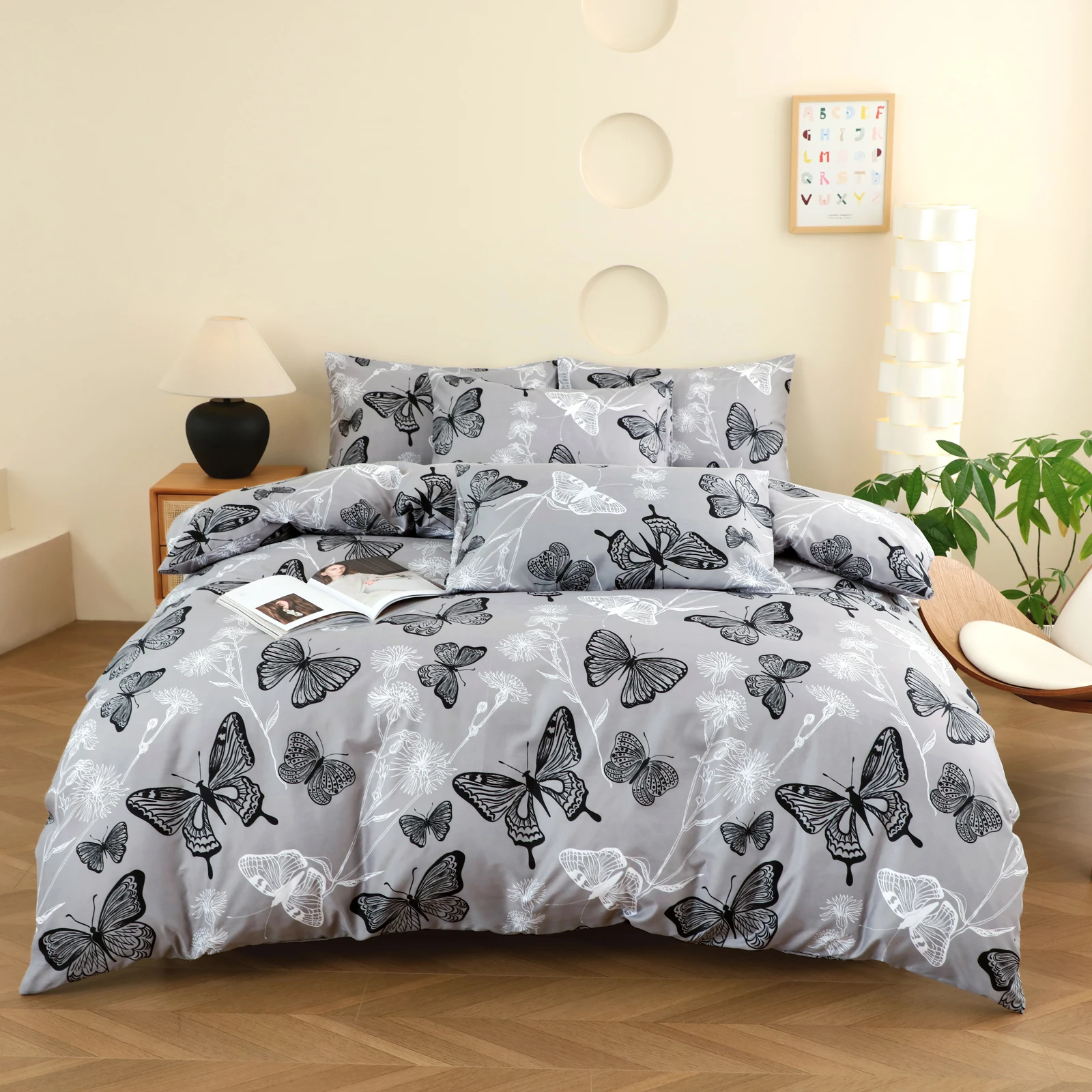 Butterfly Pattern Printed Three-Piece Duvet Cover Set (2 Pillowcases + 1 Duvet Cover) Polyester Reactive Printed Bedspread 3-Piece Set Available in Multiple Colors Ultra-Soft and Comfortable Polyester Breathable Bedding Duvet Set Suitable for Bedrooms and Guesthouses (Bedspread + Pillowcases, Without Quilt and Pillow Core) Zippered Duvet Cover + Pocket Pillowcase