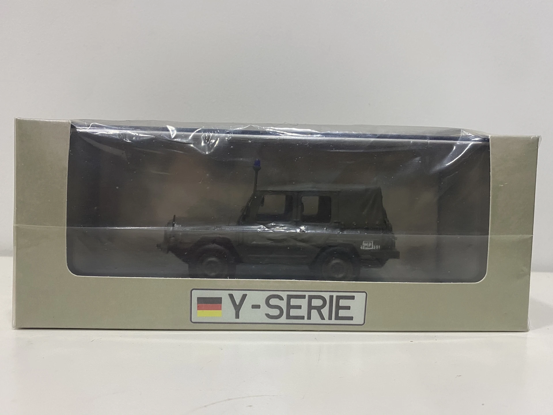 

Diecast German VW Iltis SUV 1/35 Scale XXS Y-SERIE Car Model Collectible Toy Gift Souvenir Display Ornament