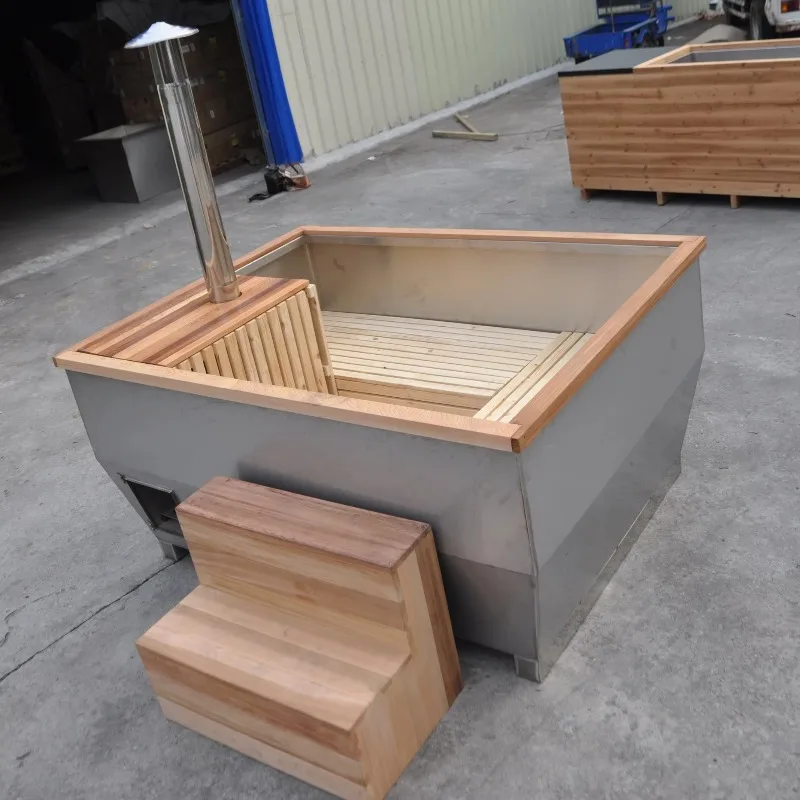 2026Hot Modern Outdoor Wood-Burning Spa Hot Tub for 4-6 People Stainless Steel for Villa & Gym Use