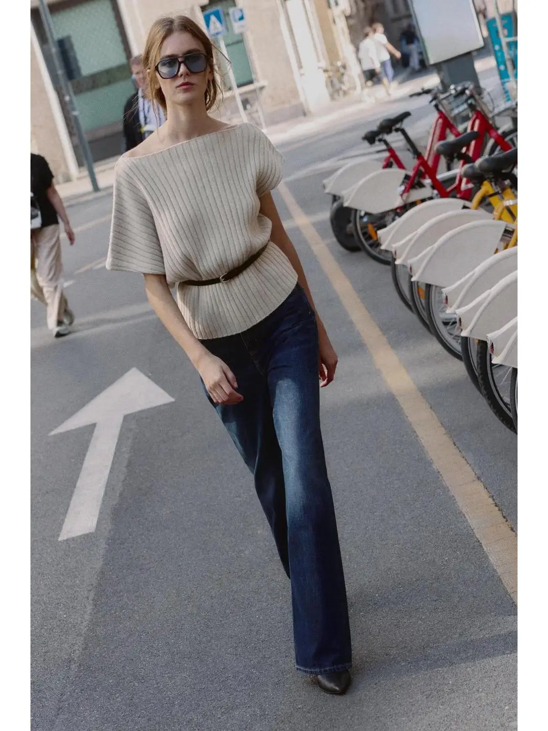

Sweet Sle Asymmetric oulder Bared Knitted Top Women's Travel Inner Wear Woolen Pure Color Girl's Soft Wind Autumn irt