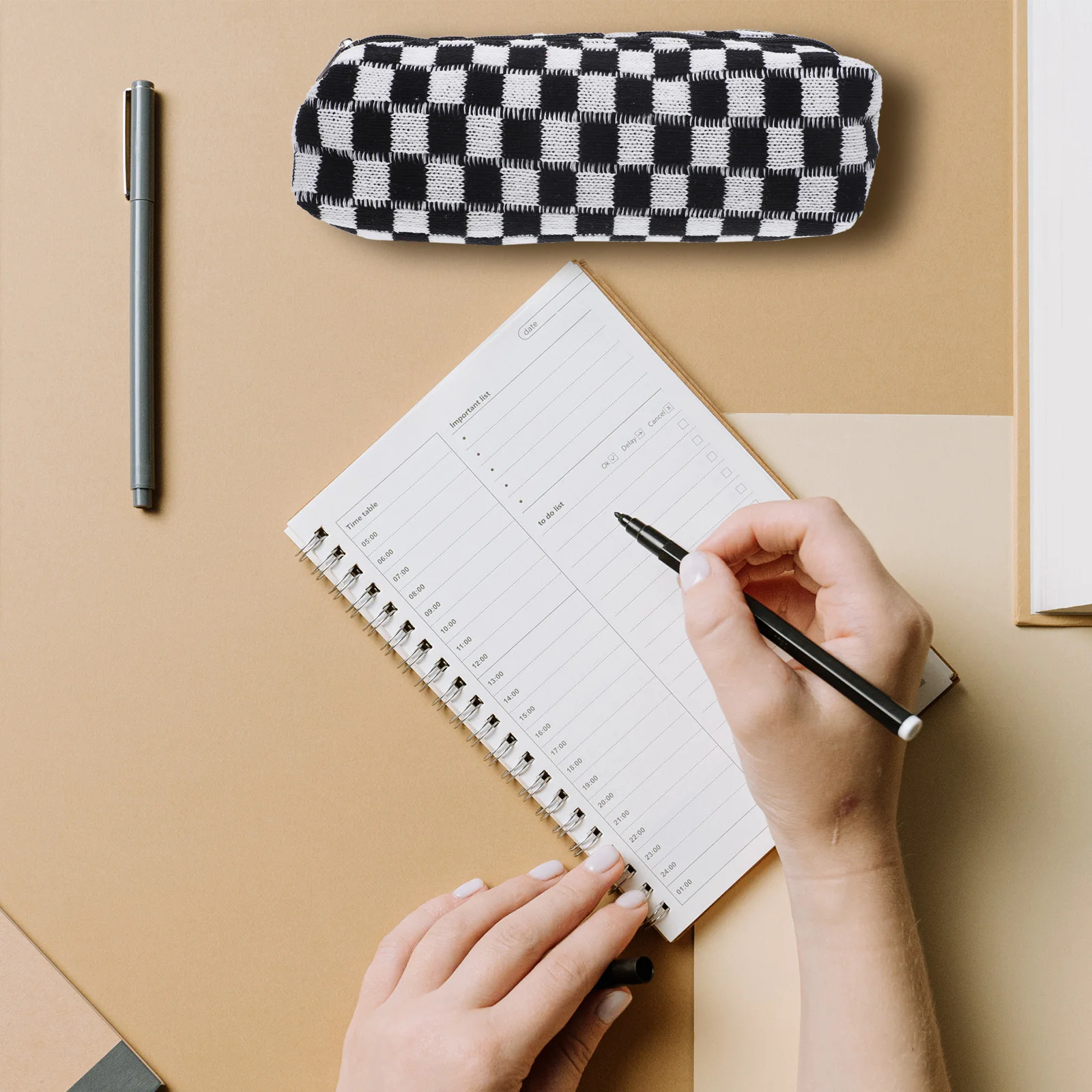 

Checkerboard Pencil Case Coffee Color Lightweight Large Capacity Organizer Handheld Pouch Teen Stationery Makeup Bag Student