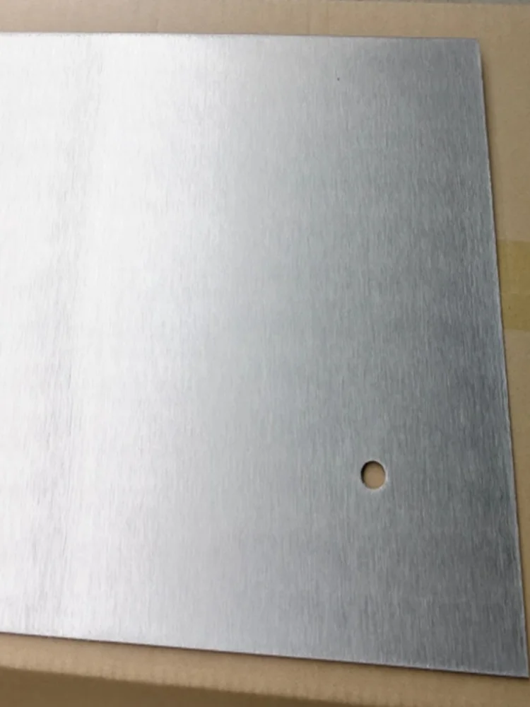 Model Electroplated Iron Chassis, Resistant To Falls, Impacts