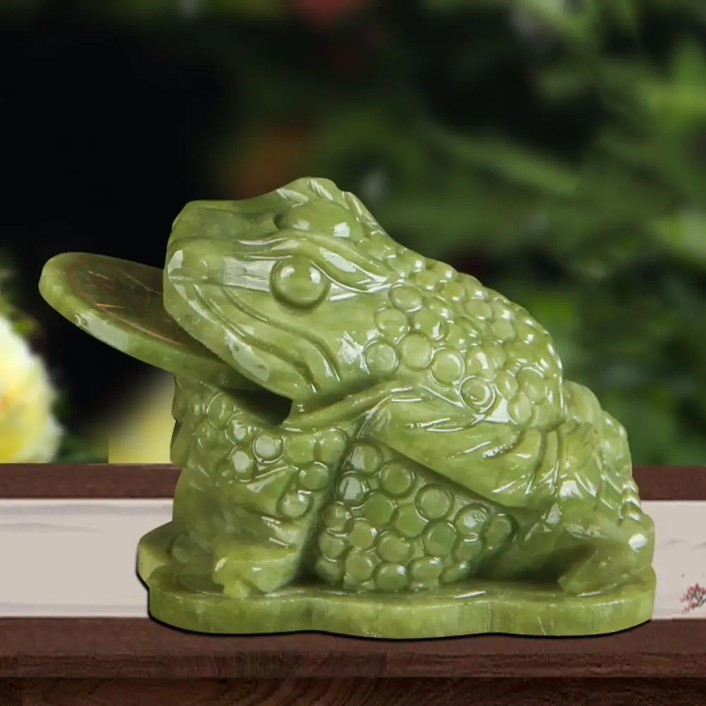 Three-legged Fortune Frog Faux Jade Wealth Frog Statue Feng Shui Figure with Coin Mouth Good Luck Toad Decoration for Attracting