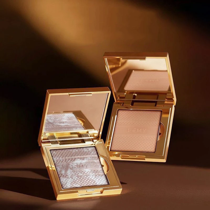 Blush Highlighter Satin Glow Soft-Focus Finish,Subtle Sparkle Natural Flush,Highly Pigmented Mood-Enhancing Face Palette