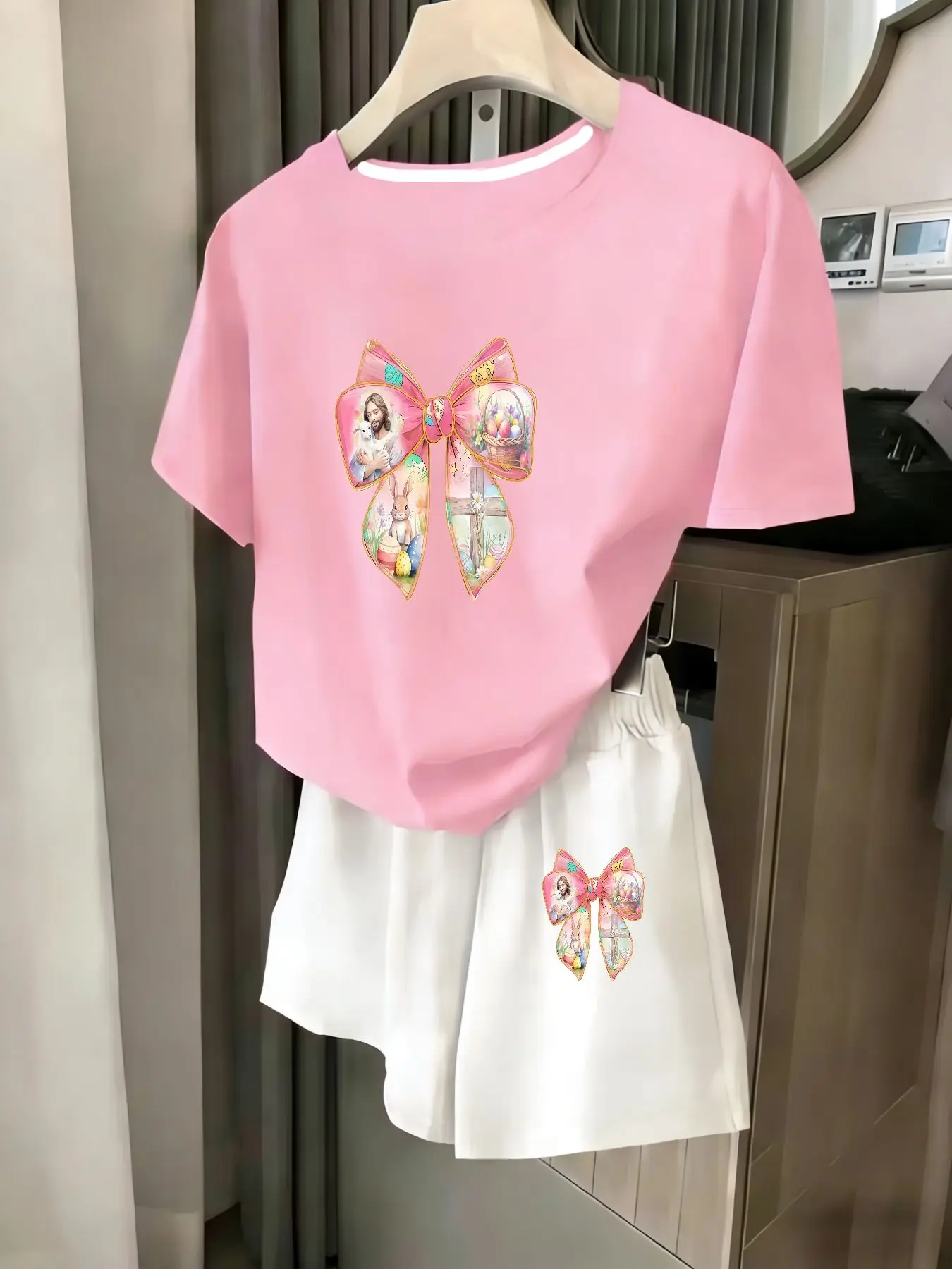 

Ladies 2-Piece Set Summer Beach Vacation Casual round Neck Short Sleeve Random Print T-Shirt Elastic Waist Shorts Suit Comfortab