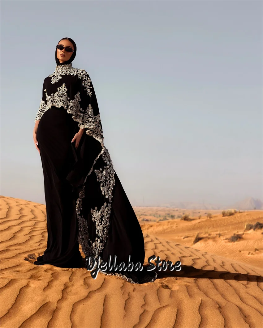 Luxe zwarte nieuwe luxe vrouwen avondjurk 2025, Dubai met cape parels kristallen lange feestjurk vestidos aangepast