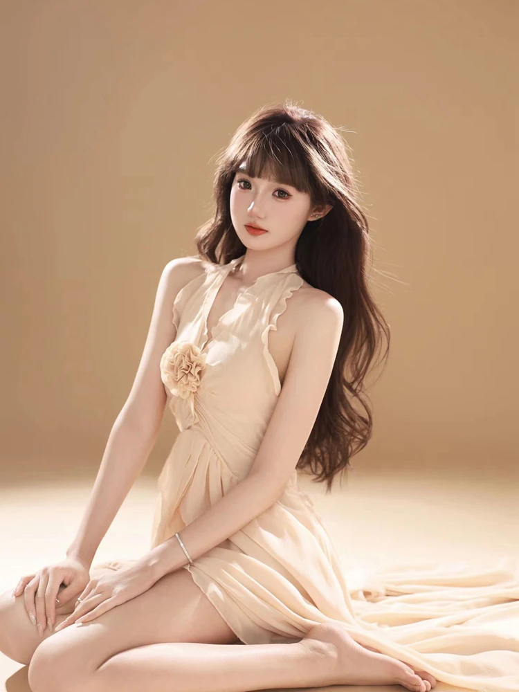 

Fashionable Portrait Photography Costume Artistic Atmosphere Girl's Portrait Photo Shoot Studio New Arrival Minimalist Landscape