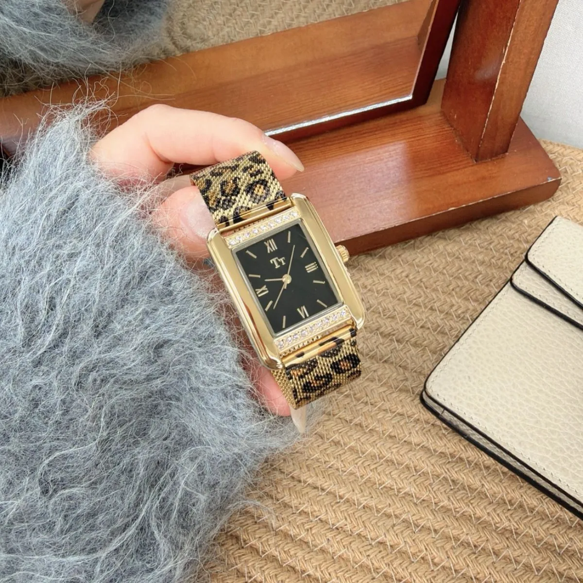 Diamond Square Women's Watch Waterproof Fashion Luxury Leopard Print Strap Women's 2026 New Arrival Women's Gift Watch