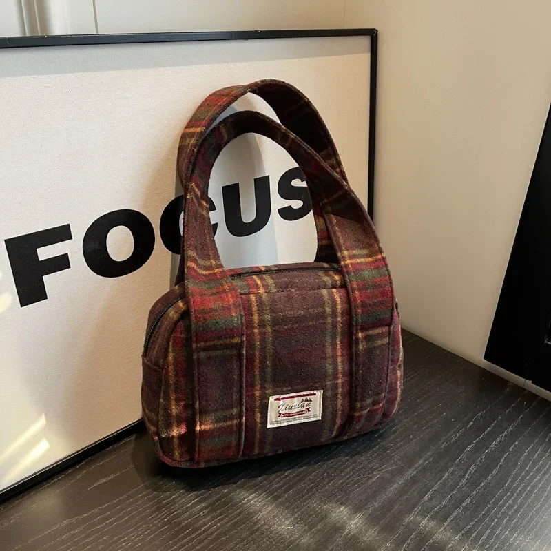 New Plaid Shoulder Bag Autumn Winter Tweed Check Tote Korean Version Shoulder Bag Vintage Shell British College Shoulder Bag