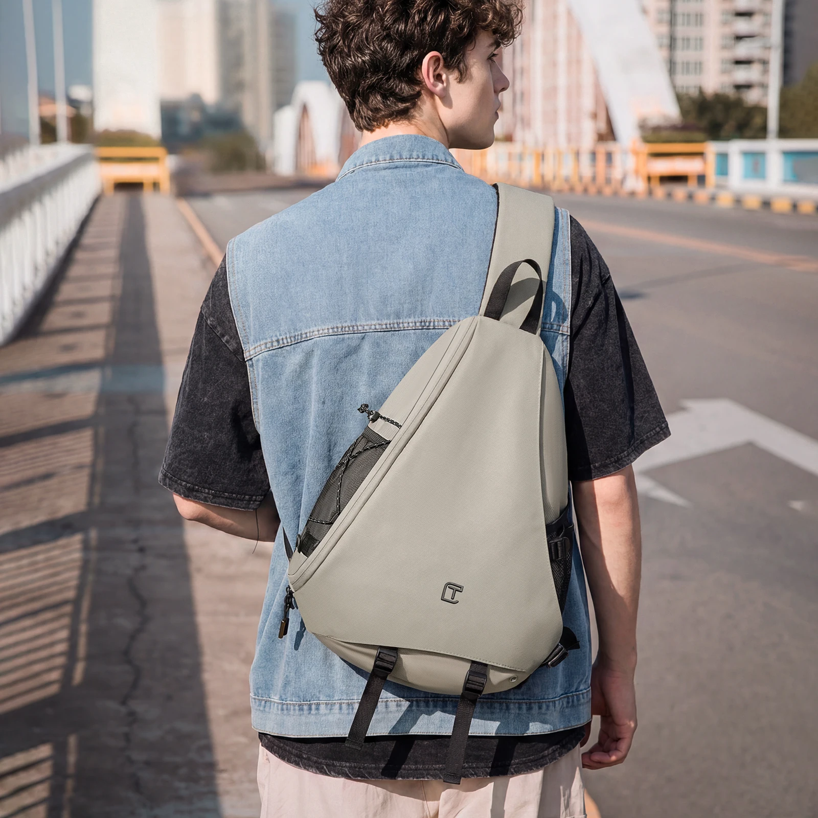 2026 New Waterproof Sling Chest Bag For Men Women Large Capacity Crossbody Bag With Multiple Pockets Casual Daily Travel Shoulde
