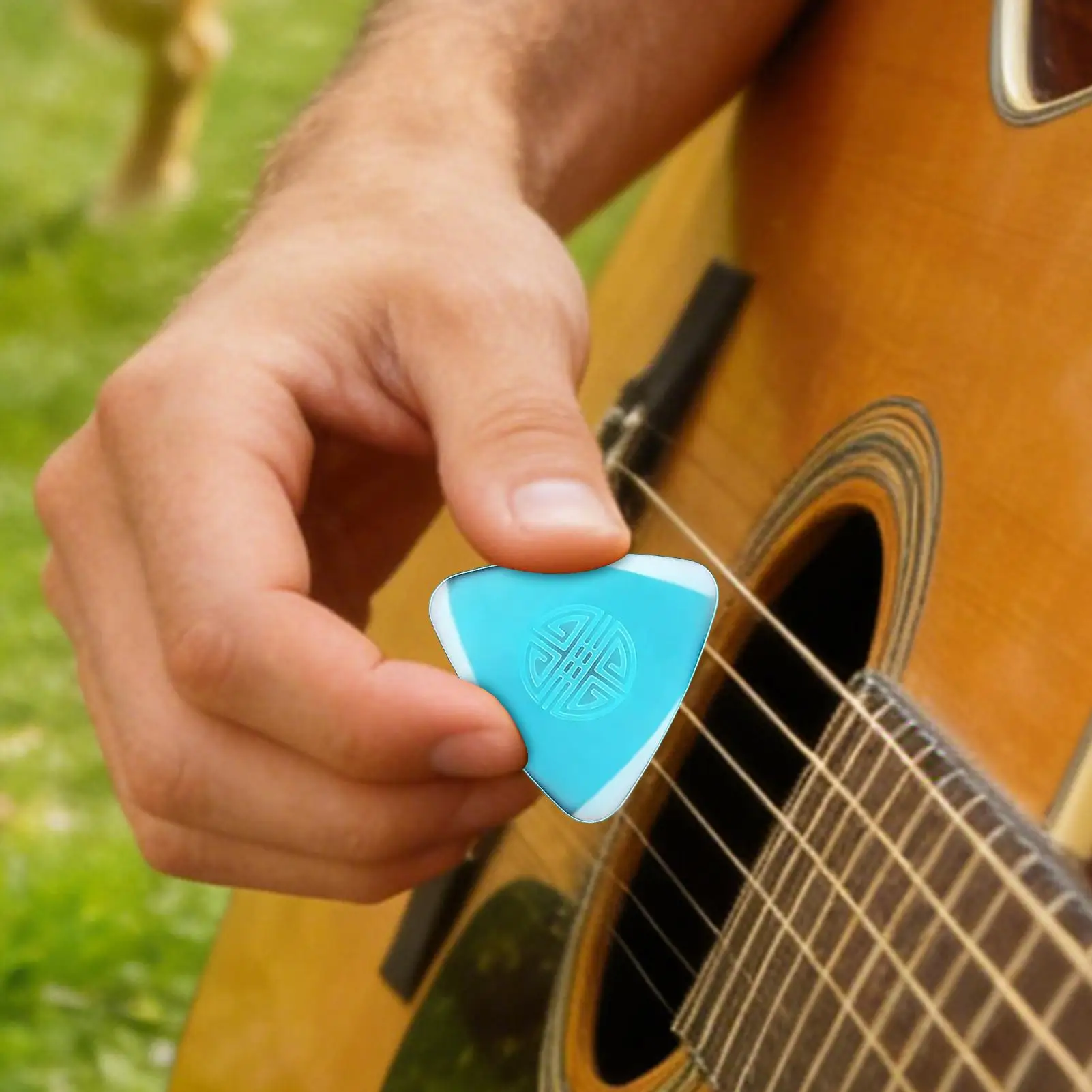 Guitar Picks Nylon Non-Slip Music Accessories Thin Acoustic Bass Guitar Picks for Musicians Performances Music Lesson Home