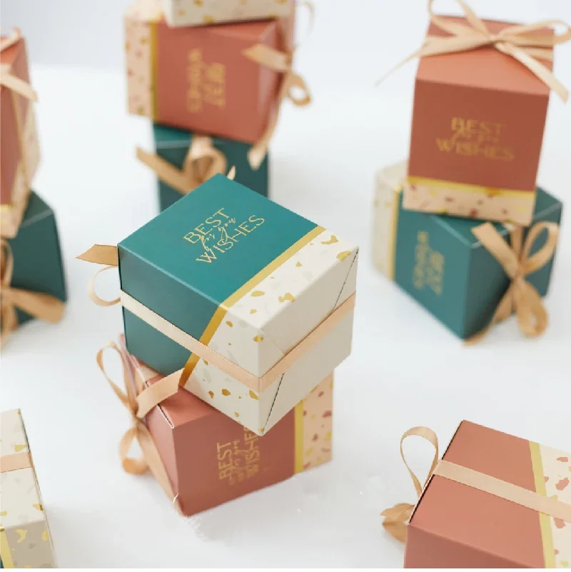 50 PCS Festive Winter Wedding Favors For Guest In Bulk Gift Box Redwood Dark Green Bonbonniere With Ribbon Bow For Bridal Shower