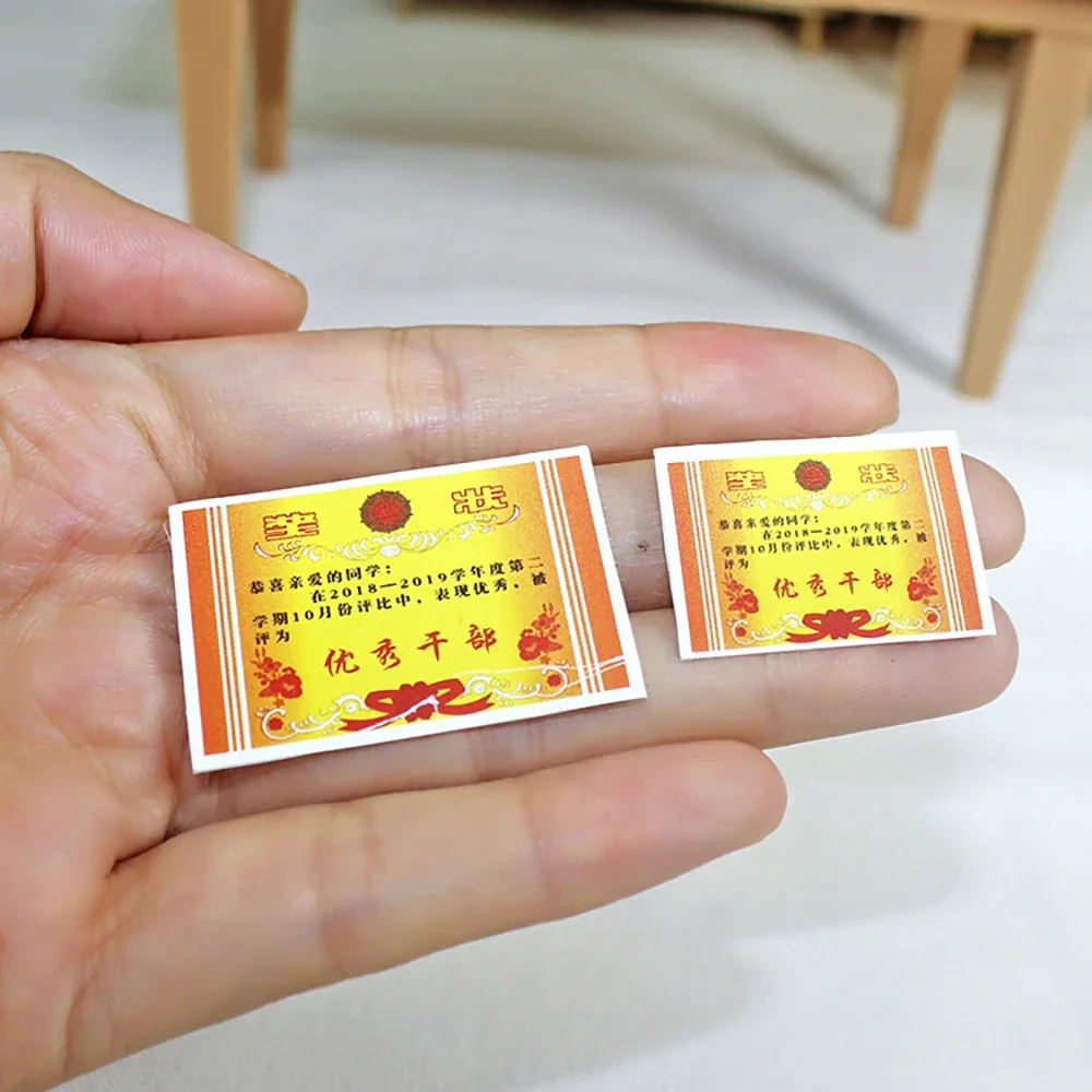 10Pcs 1/12 Dollhouse Miniature Accessories Mini Paper Certificate of Merit Model for Doll House Decoration ob11