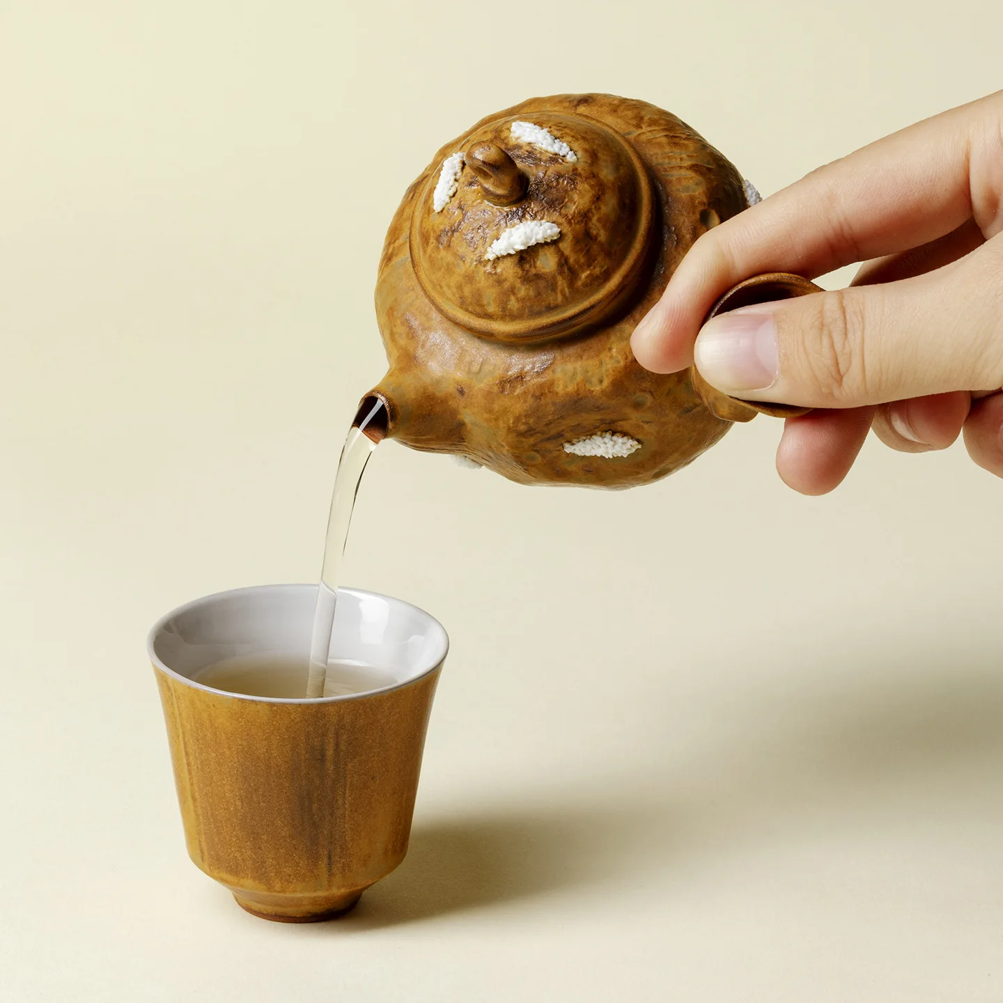 Japanese Style Rustic Handmade Long Grass Side Handle Teapot Vintage Wabi-Sabi Kiln Change Glaze Kung Fu Set Tea Brewing Pot