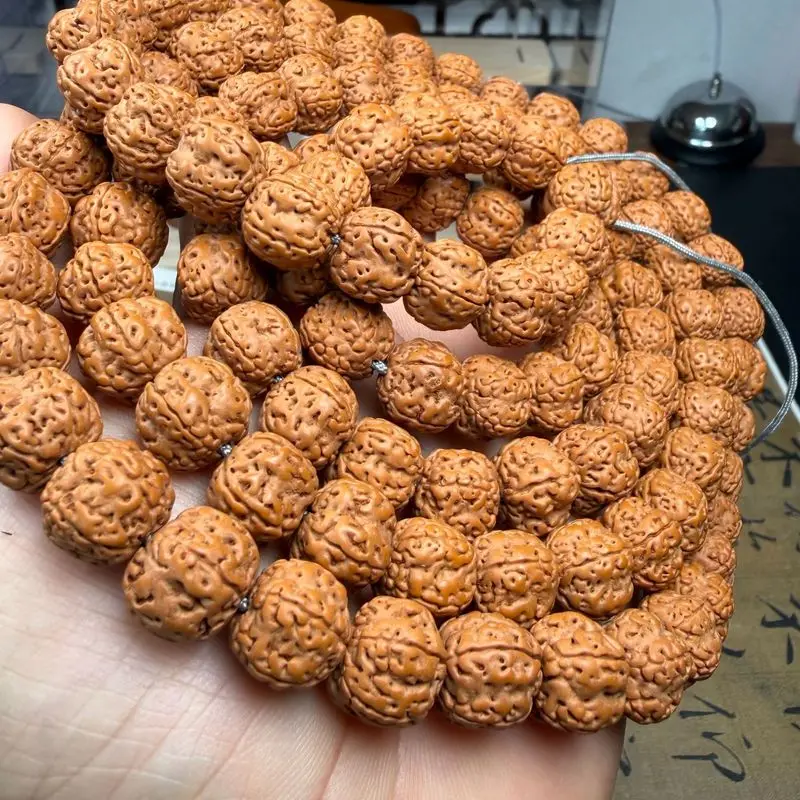 A generation of Huakong original seed-baked small Bodhi , 108 beads five-petal plum blossom design bracelet for men and w