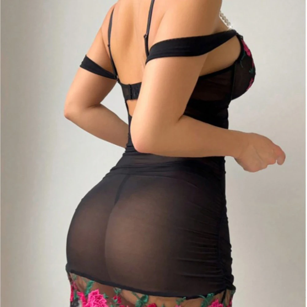 

Сетчатая одежда для сна, сексуальная ночная рубашка для сна, домашний дизайн с вышивкой, домашнее использование, узор на тонких бретельках, все сезоны для домашнего комфорта