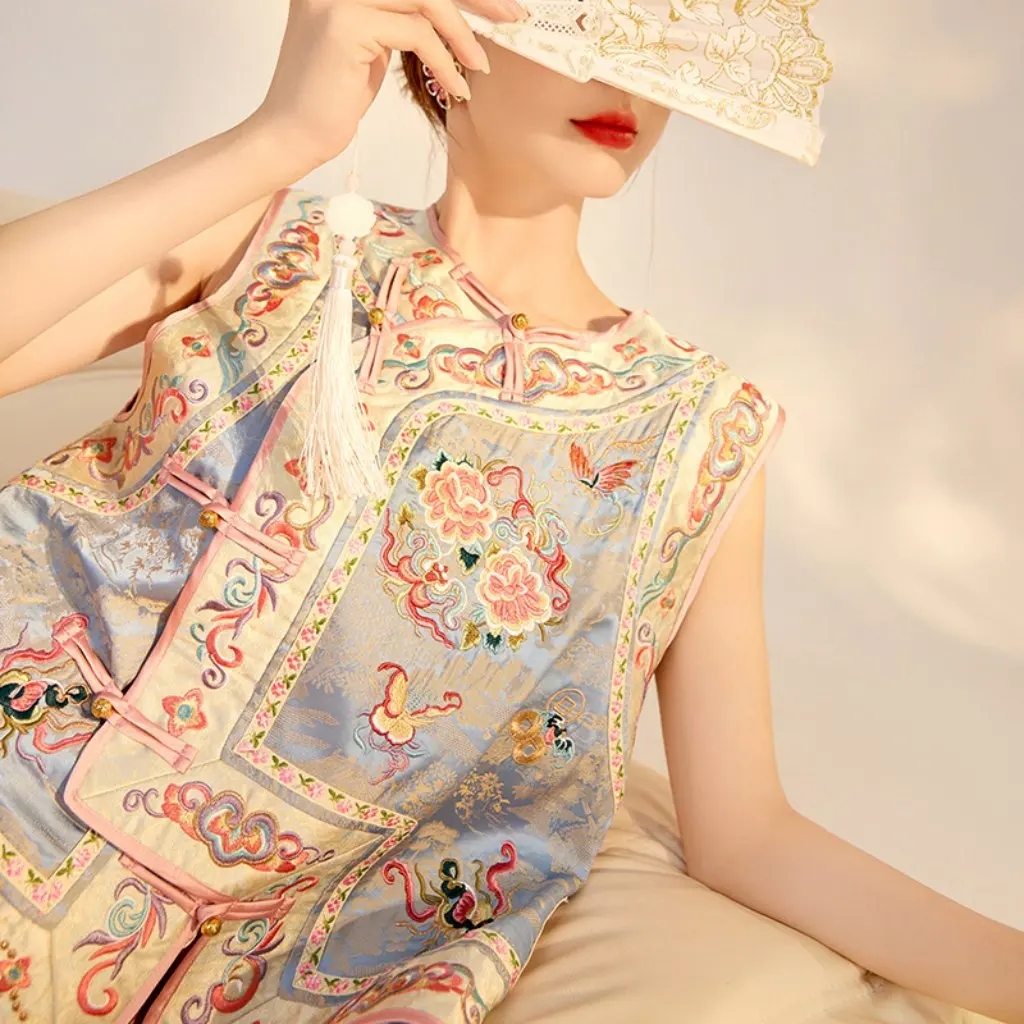 

Women's Heavy Industry Embroidered Silk Top Sleeveless Vest Chinese Style High-End Light Luxury National Fashion M6018
