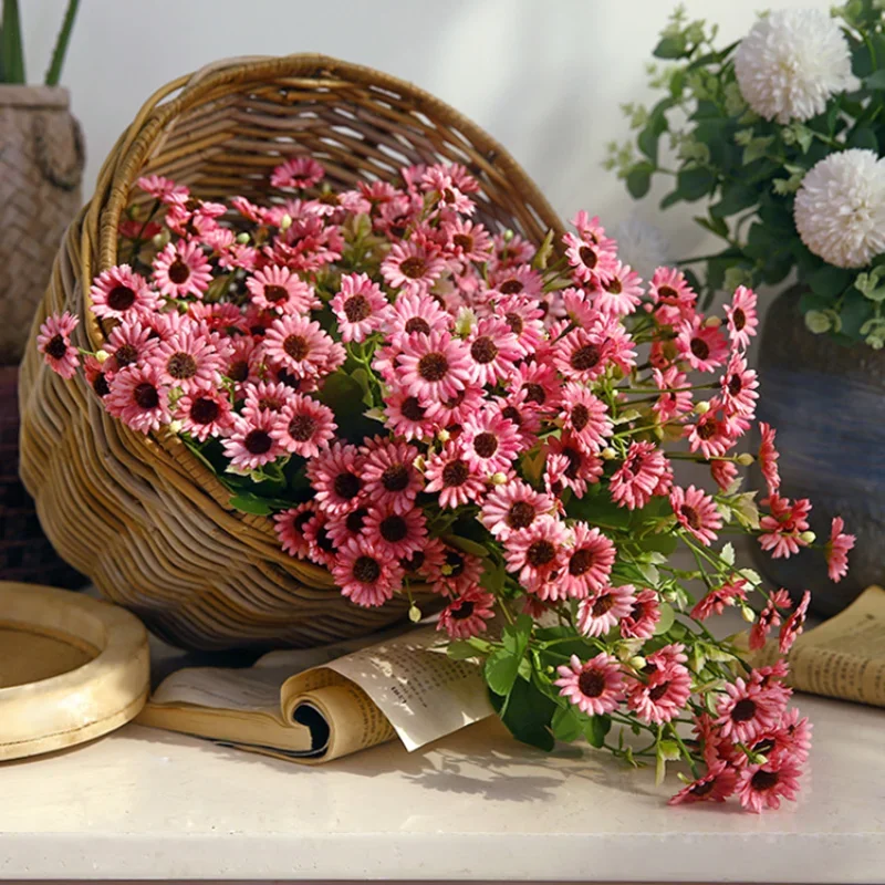 Ramos de flores artificiales de margaritas pequeñas, accesorios de fotografía Floral para sala de estar, crisantemo pequeño Cosmos, 15 cabezas