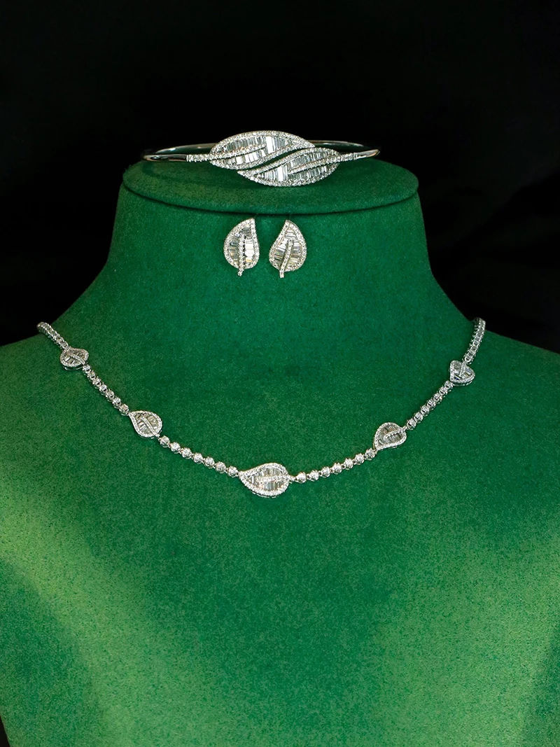 LUOWEND 100% 18K White Gold Necklace Luxury Leaf Design 3.20carat Real Natural Diamond Necklace for Women High Party Jewelry