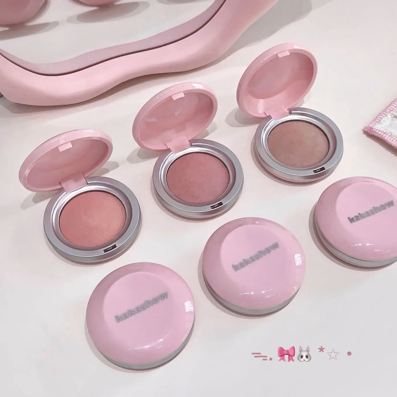 Kakashow Enkele kleur Blush Zijdeachtig Mat Delicaat Poeder Natuurlijke Roze Rouge voor Gezichtsmake-up