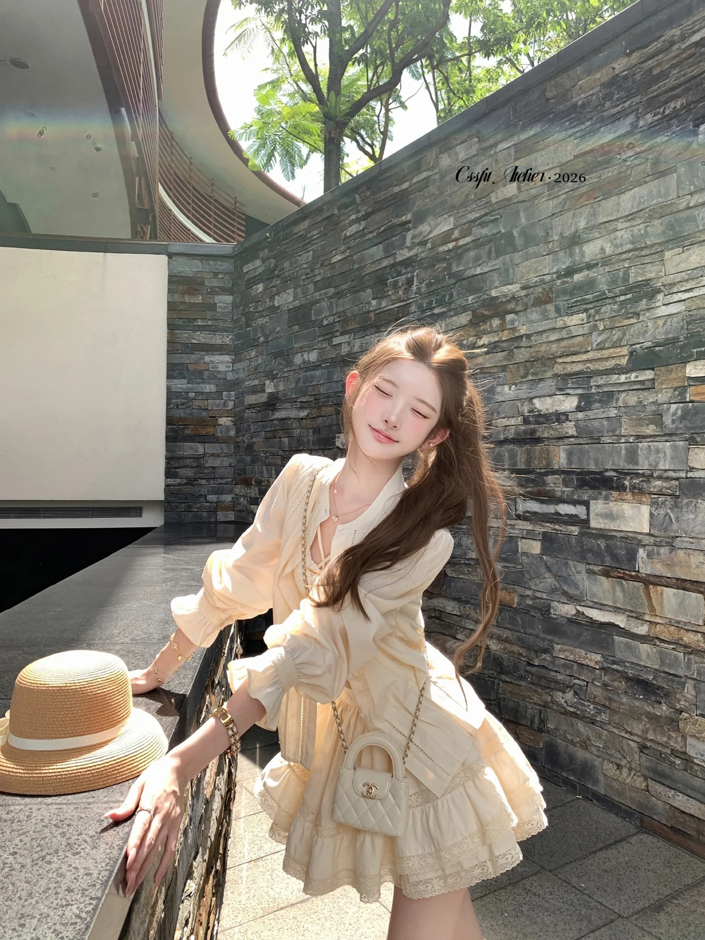 

Spring Fashion Set Women's Long Sleeve Shirt Lace Trimmed Capri Pants Lace Trimmed Short Skirt Three Piece Set
