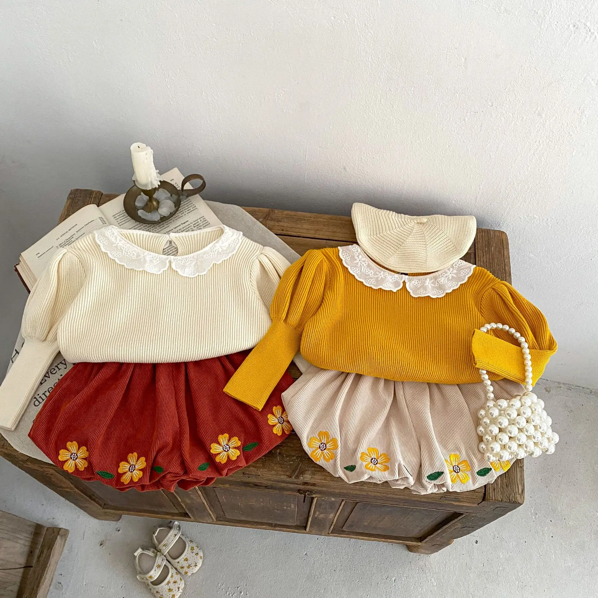 

Spring And Autumn New Baby Clothing For Girls Corduroy Fashion Versatile Embroidered Flower Bud Small Fresh Shorts