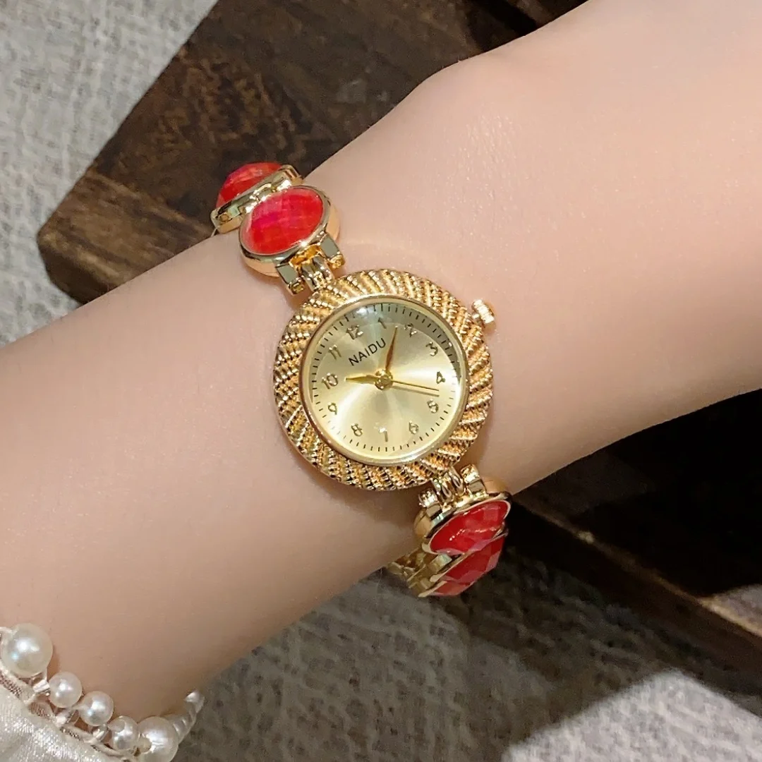 ساعة يد نسائية رائعة بسوار كوارتز ذهبي عصري إكسسوارات ساعات عالية الجودة للمرأة relogio feminino