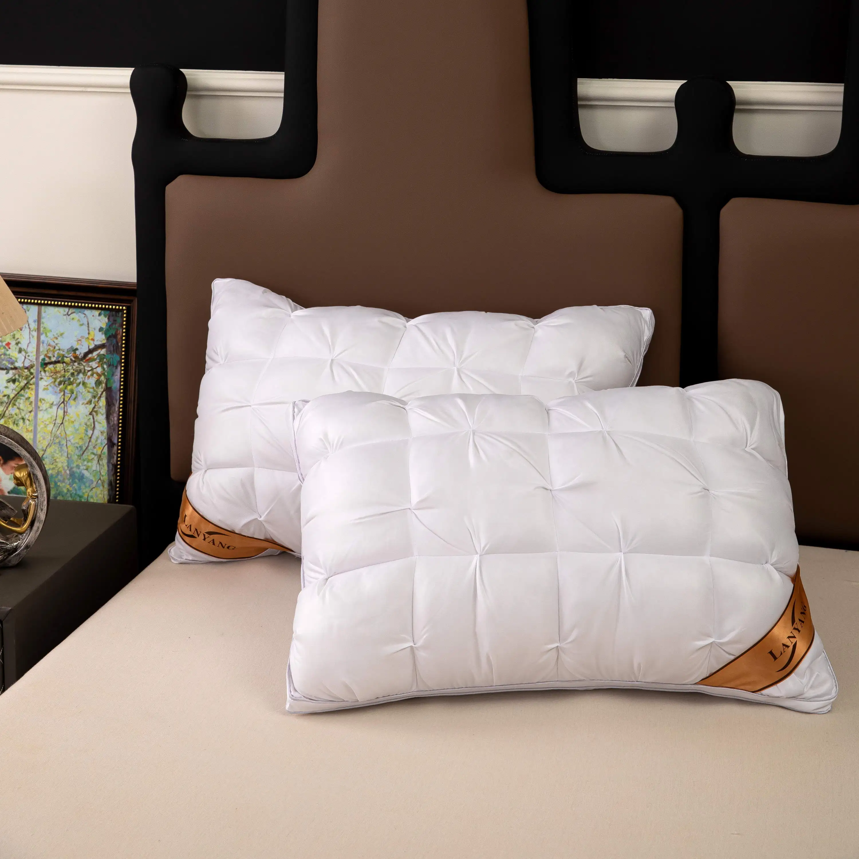 Luxury 5-star hotel quality pillow 800 grams 19x29 inches White 3D edge Machine washable Non-Collapse  Suitable for all seasons