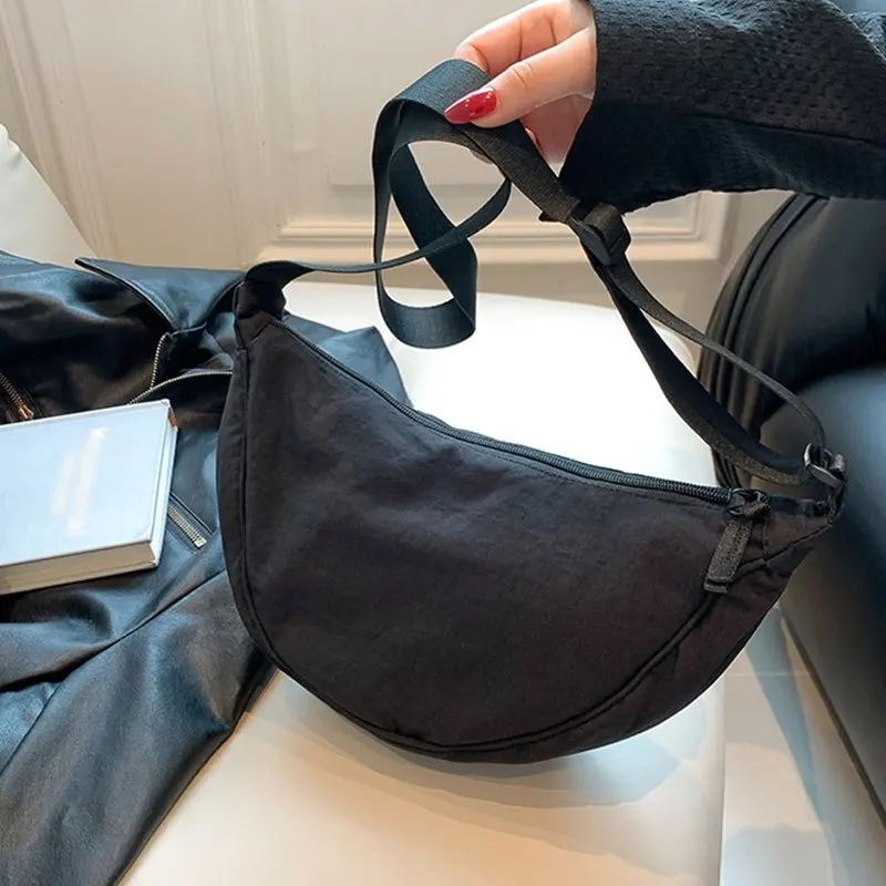 

Women's Nylon Dumpling Bag, Large Capacity Crossbody Shoulder Bag, 4 Color Options, Versatile and Durable, Perfect for Daily Use