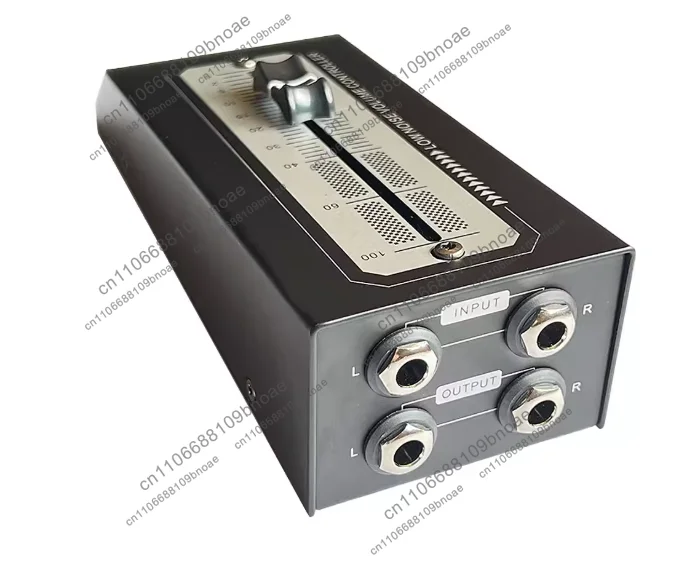 Accessories: fader-type 6.5mm signal regulator, external computer volume controller, volume control with 2-channel input