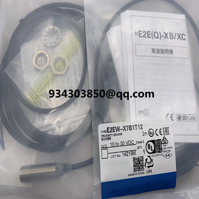 brand new Proximity switch  E2EW-X7B3T12 E2EW-X7C312 E2EW-X7C112   Complete models Fast delivery