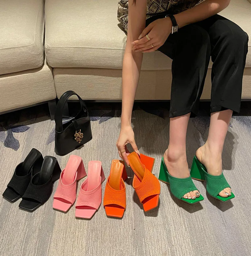 

2022 New Design Knitting Triangle High Heels Women Slippers Sexy Street Style Slides Square Toe Party Dress Shoes Green Pink