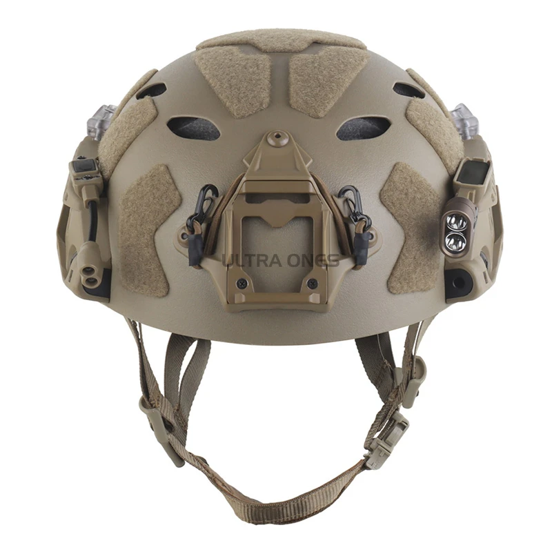 Casco Airsoft SF FAST con riel Picatinny y luz LED