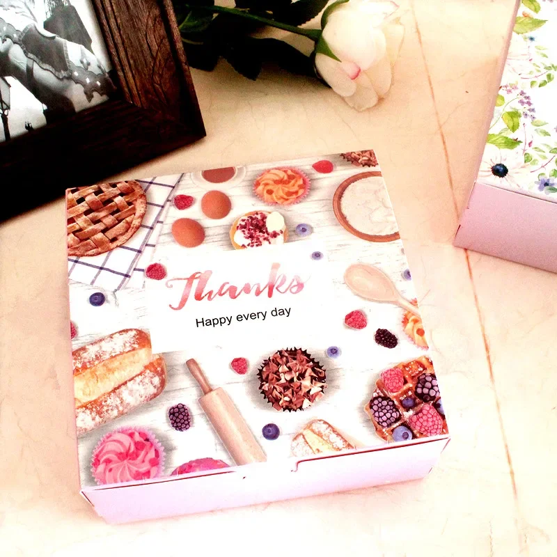 

Hot Sale 16.5*16.5*6.5cm 30pcs thank Cheese Cake Paper Box Cookie Food Packaging Storage Boxes Wedding Christmas Baby Shower Use